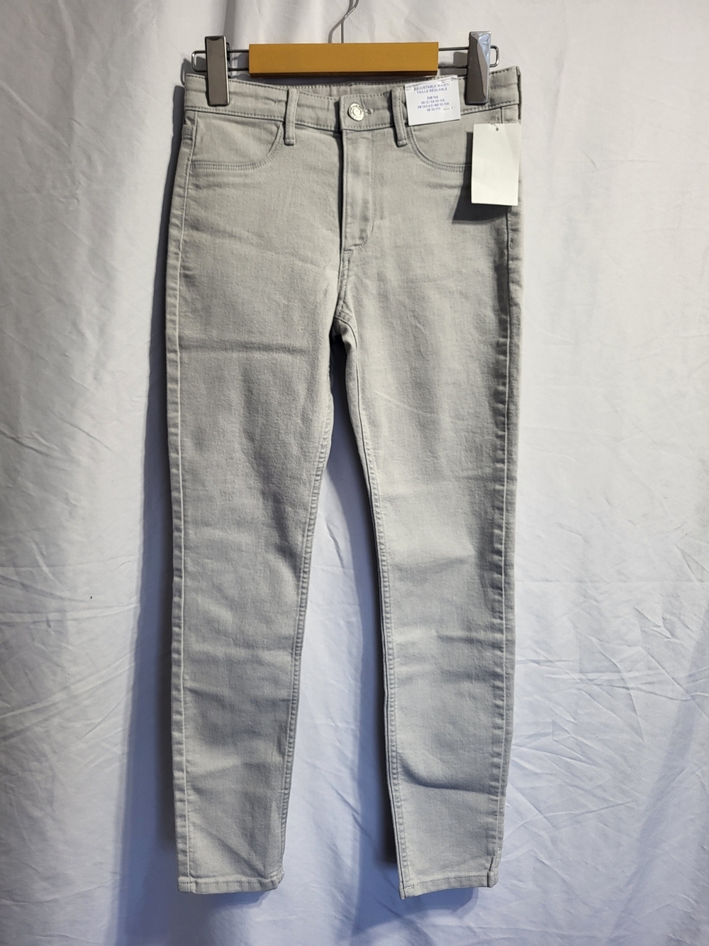 NEW H&M Light Gray Slim Jeans, Size 12